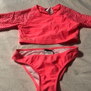 Girls size 10 bathing suit never worn